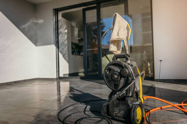 Best Sidewalk and Walkway Cleaning  in Bloomington, CA